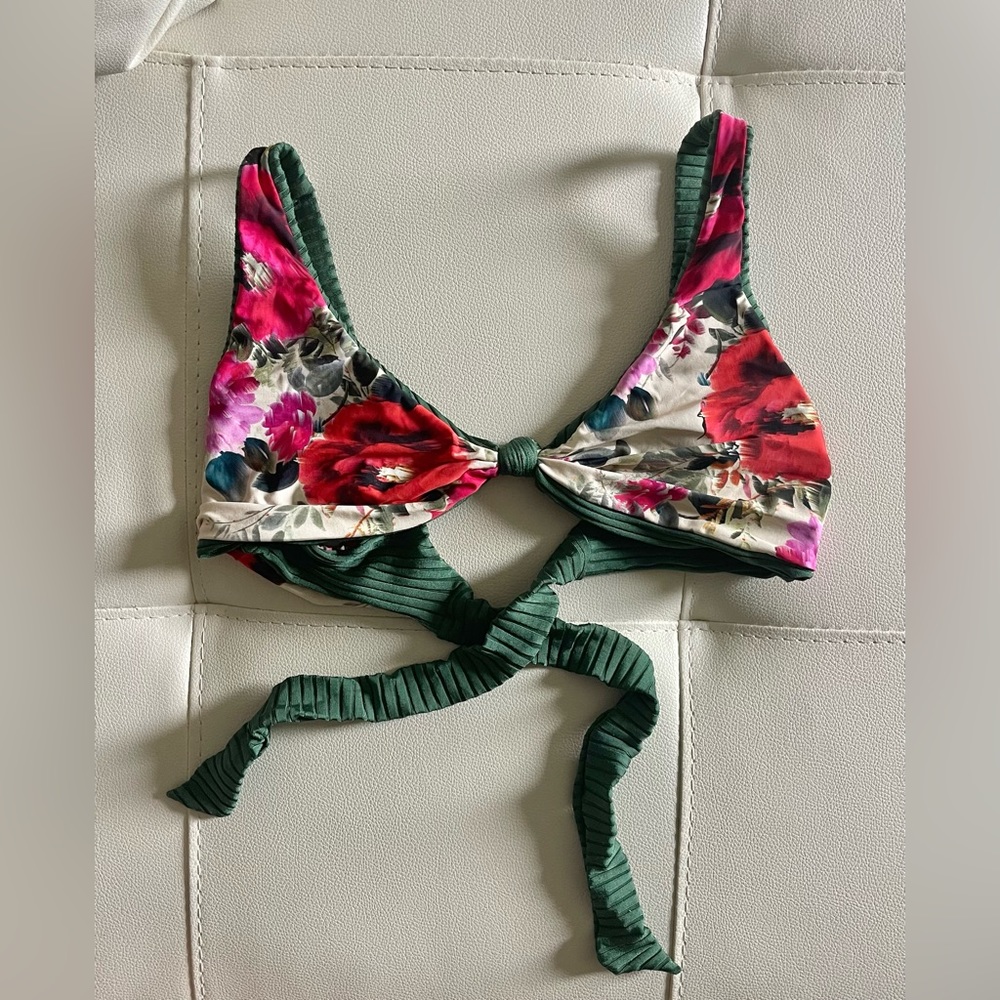 PQ swim bikini top